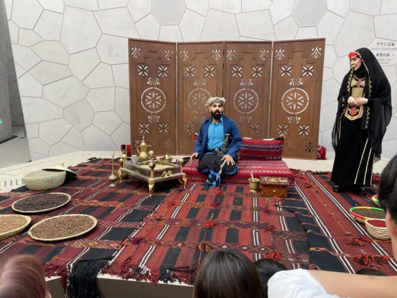 サウジアラビア館のショータイム