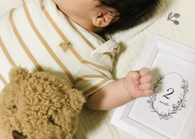 寝ている赤ちゃん